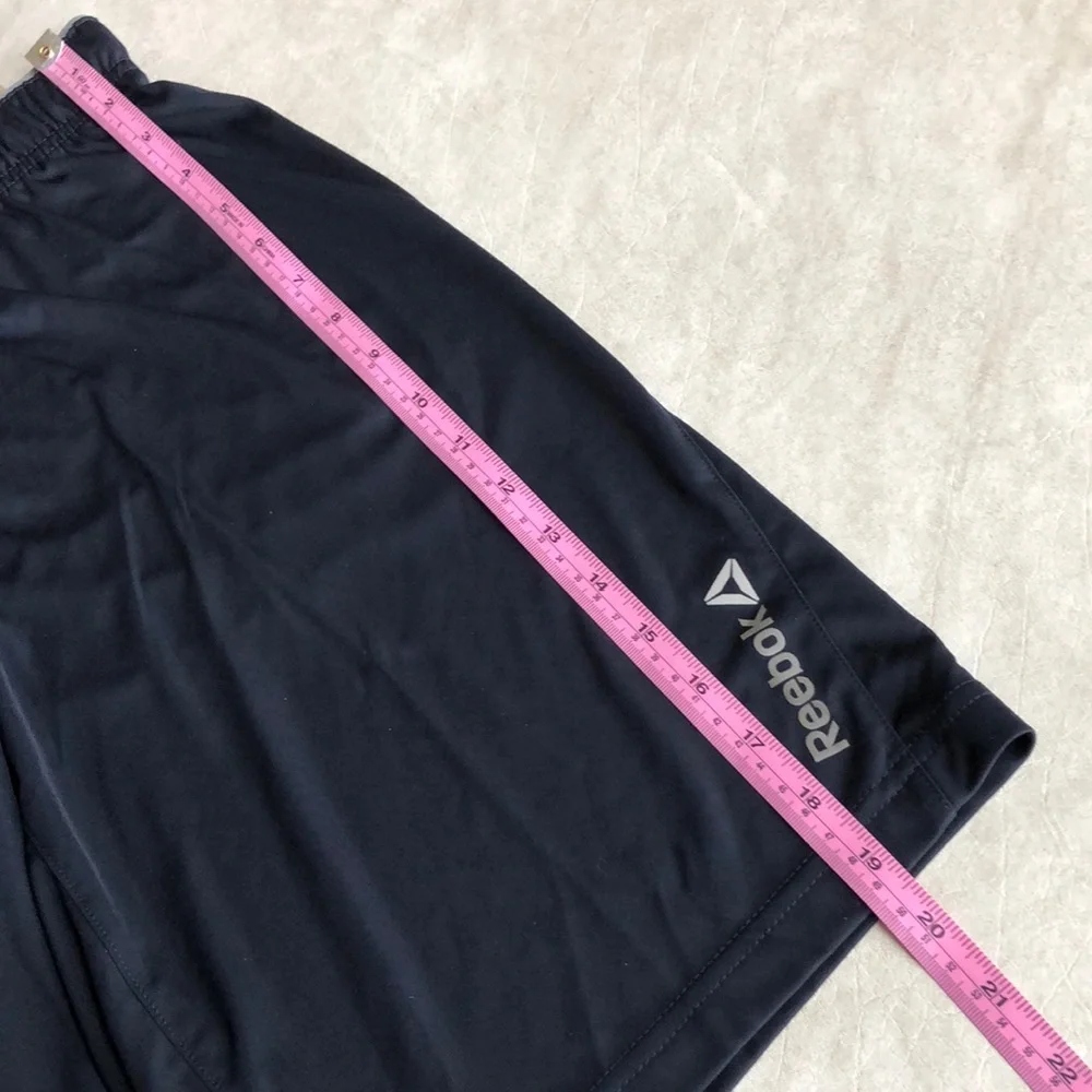 Reebok Men’s PlayDry Classic Cut for Built-In Performance Workout Shorts Size S